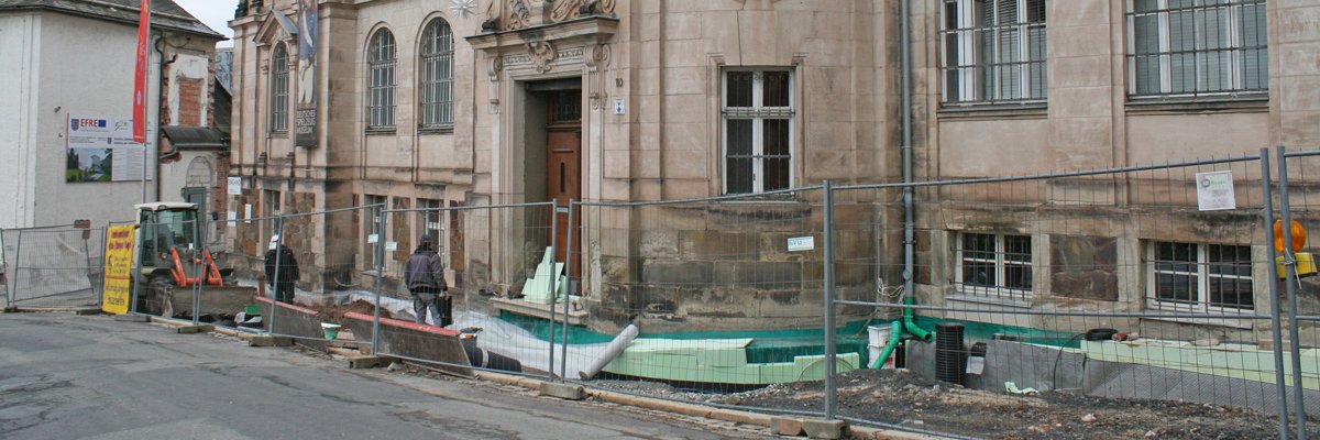 Der Landkreis Sonneberg vergibt stetig Leistungen und sucht professionelle Dienstleister - wie hier bei der Trockenlegung des Altbaus am Deutschen Spielzeugmuseum Sonneberg