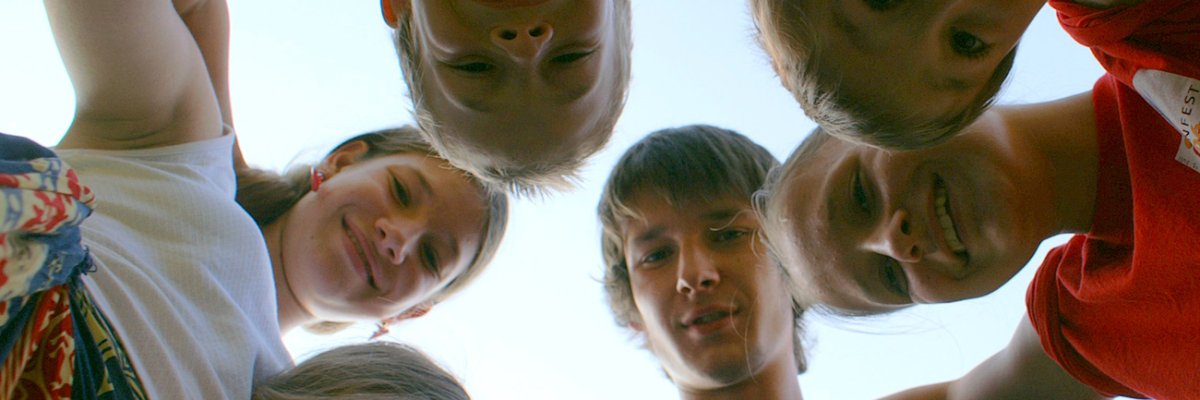 Kinder und Jugendliche_S. Hofschlaeger, pixelio.de Kinder und Jugendliche_S. Hofschlaeger, pixelio.de