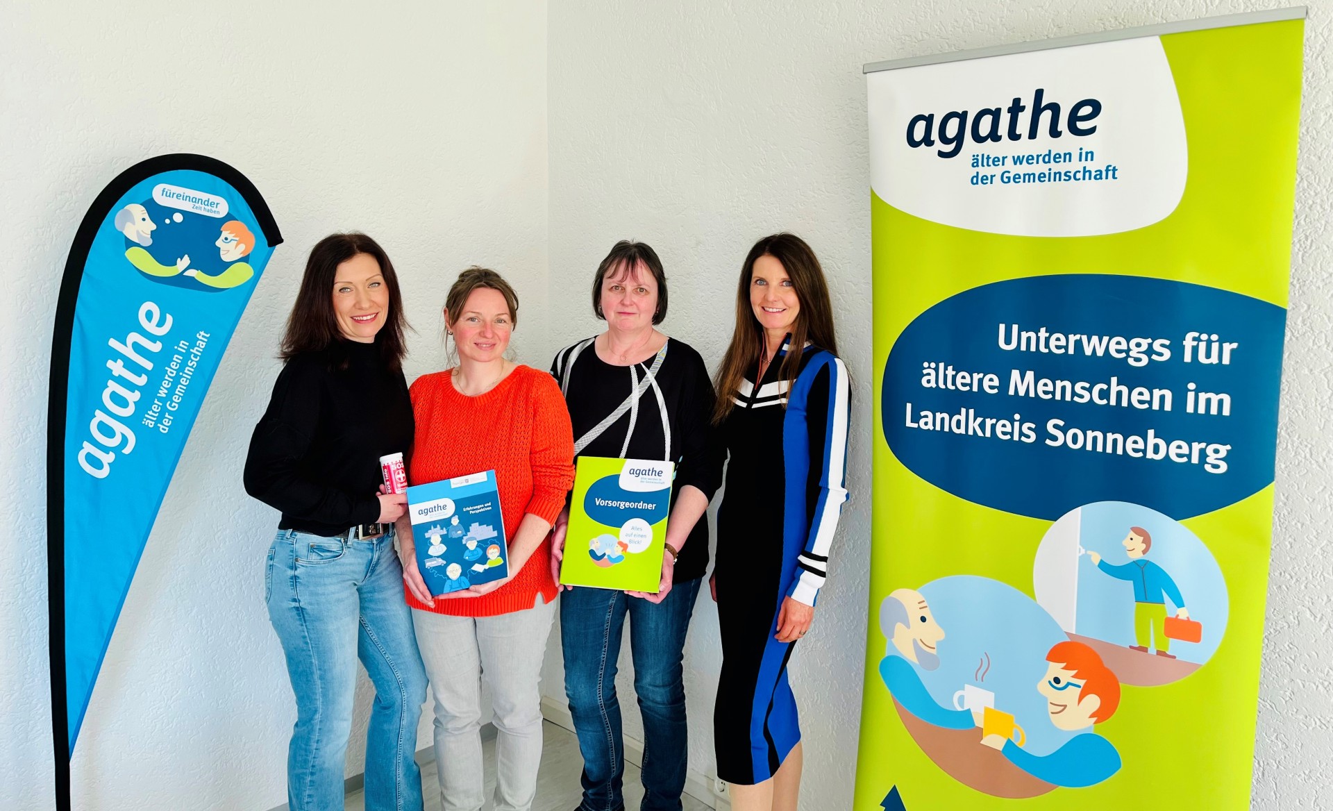 Die AGATHE-Beraterinnen Alexandra Kellner, Carolin Heinritz und Gabriele Luther mit Amtsleiterin Antje Rebhan (v.l.n.r.)