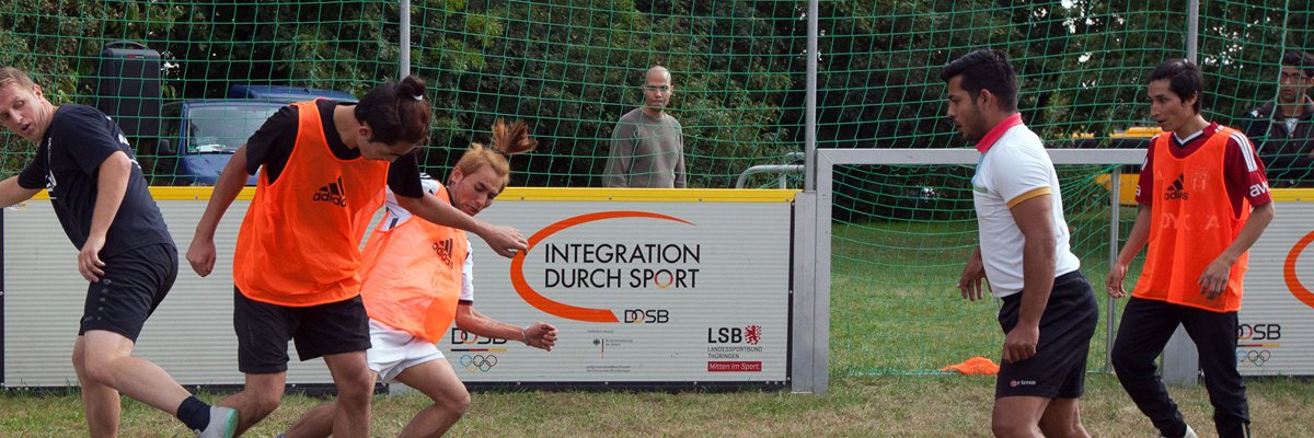Integration durch Sport beim Soccerturnier des Kreissportbunds Integration durch Sport beim Soccerturnier des Kreissportbunds
