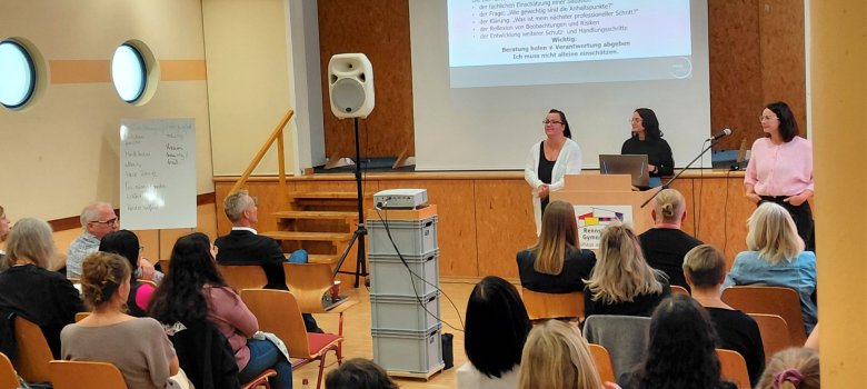 Kinderschutzfachtag - Fachvortrag von Alexandra Roß Kinderschutzfachtag - Fachvortrag von Alexandra Roß