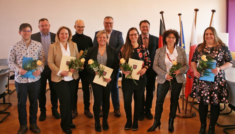 Gruppenfoto mit den Absolventinnen und Absolventen des Fortbildungslehrgangs I