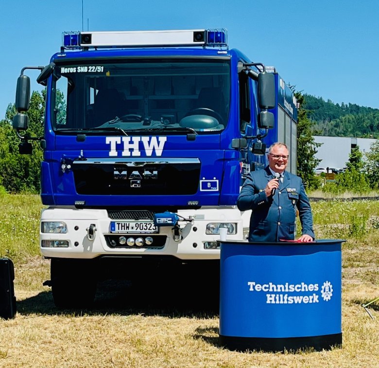Spatenstich des Neubaus für den THW-Ortsverband Sonneberg Spatenstich des Neubaus für den THW-Ortsverband Sonneberg